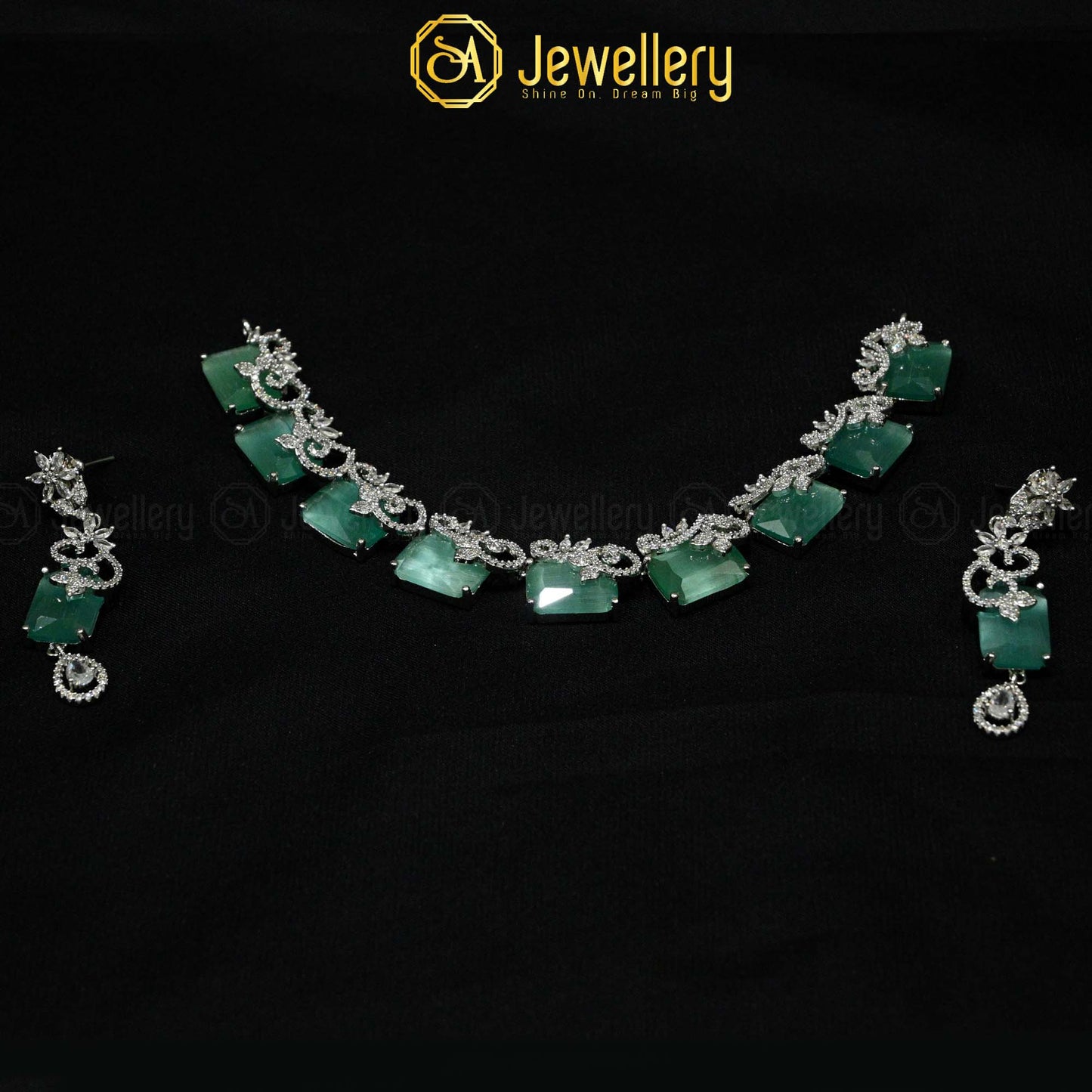 Square-Cut Necklace Set