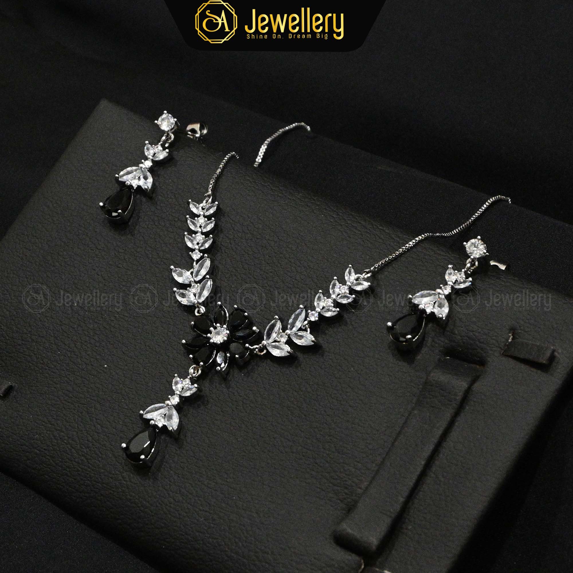 Black & White Crystal Floral Jewelry Set