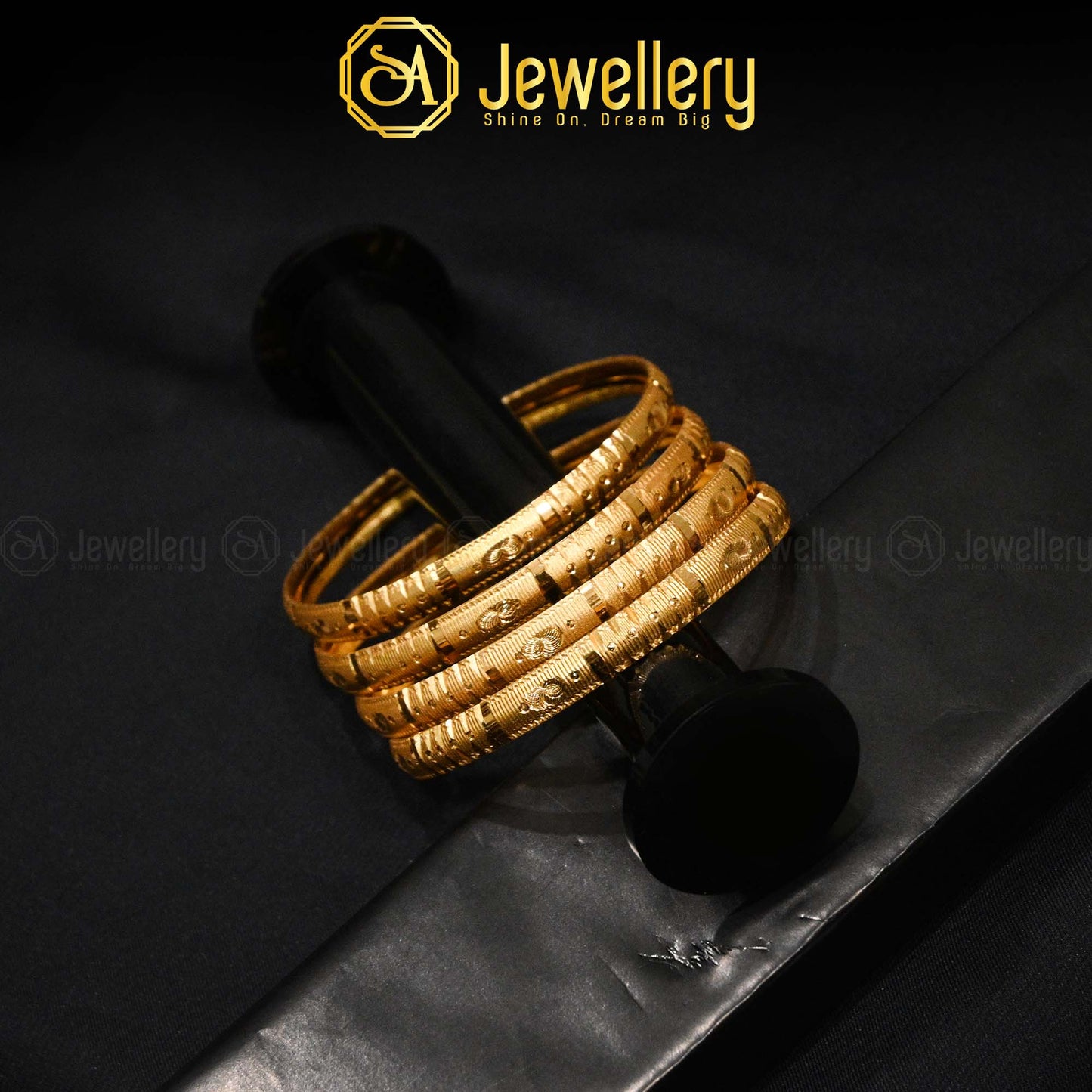 Elegant 4-Piece Indian Bangles