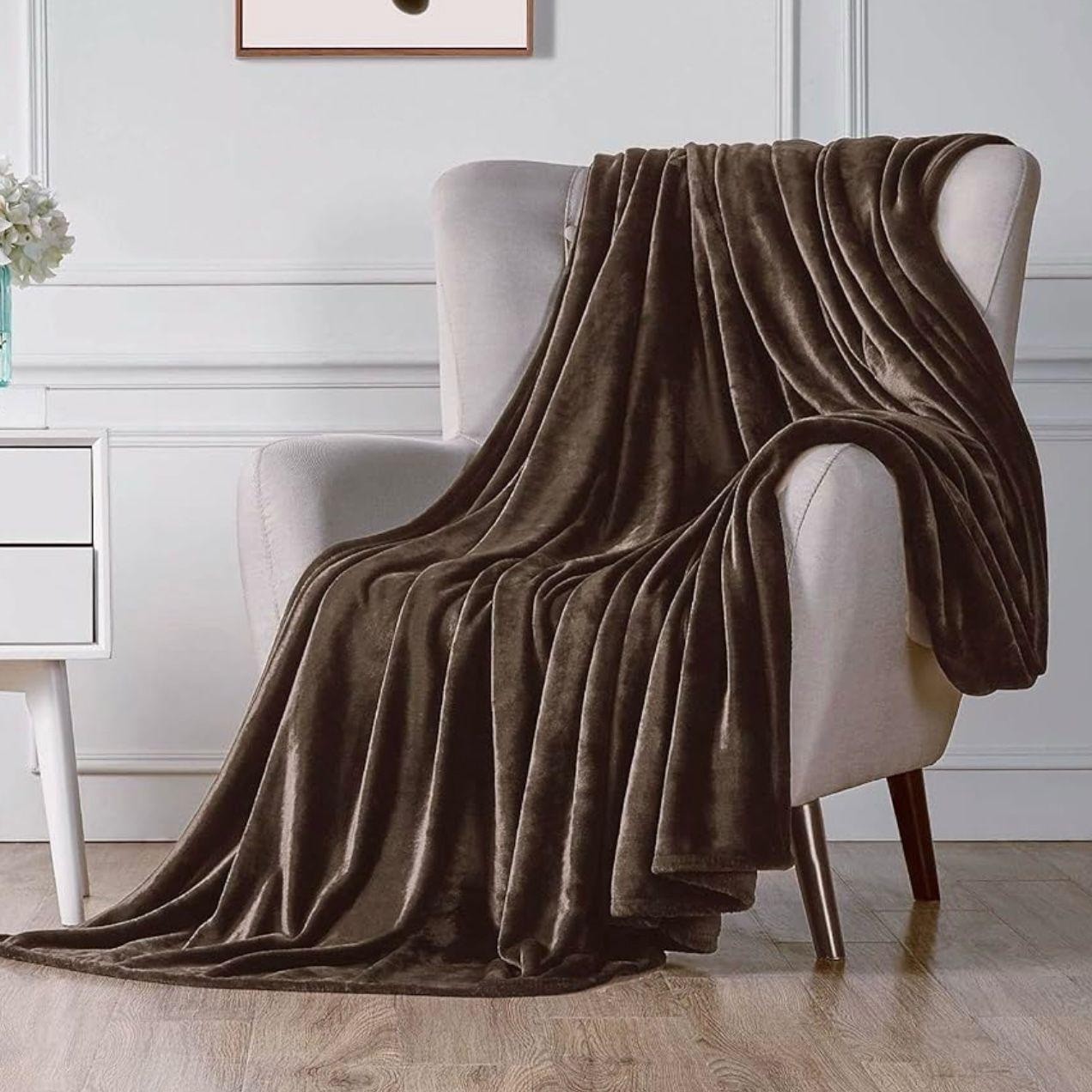 Premium Lightweight AC Blanket – Soft & Breathable Summer Quilt SA jewelry pk