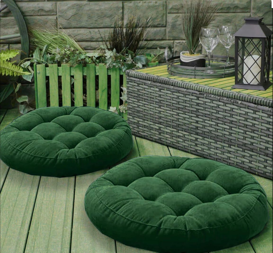 Luxurious Velvet Round Cushion โ Soft & Elegant Floor SA jewelry pk
