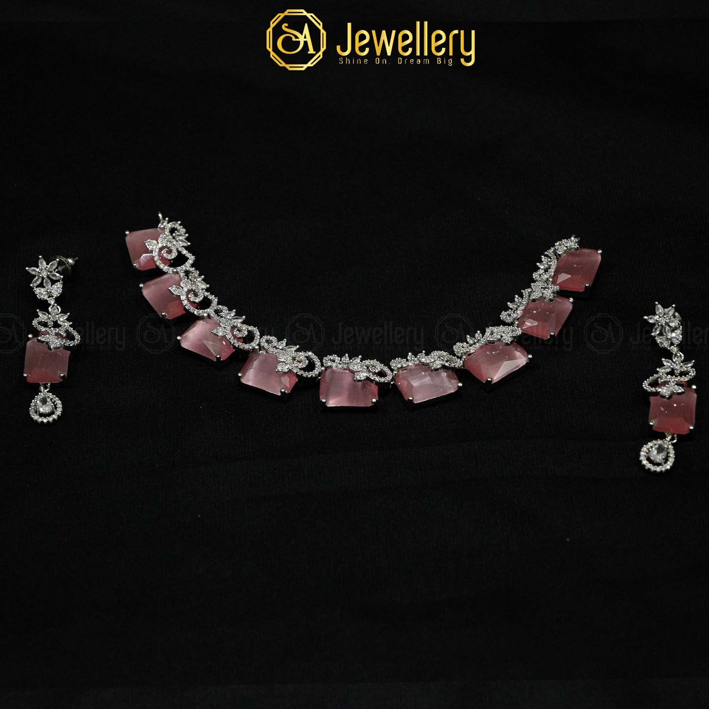 Square-Cut Necklace Set