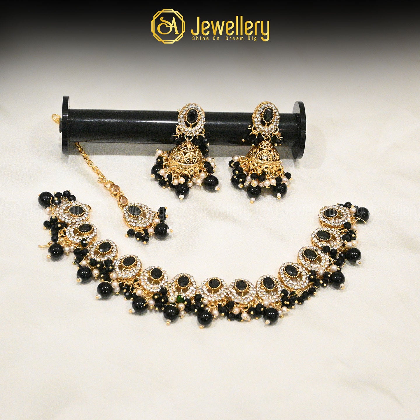 Elegant Necklace Set