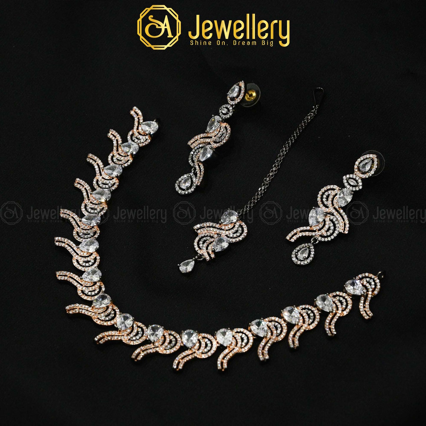One Karat Zercon Necklace Set