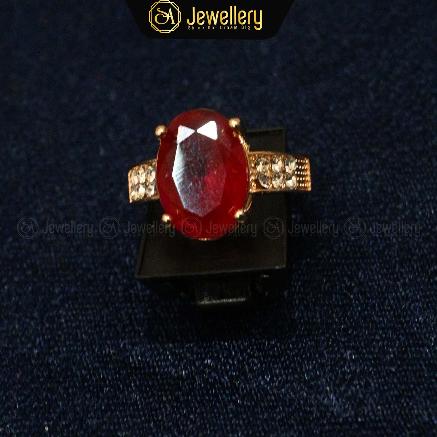 Elegant Gemstone Ring