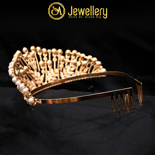 Royal Pearl Crown – A Timeless Hair Accessory
