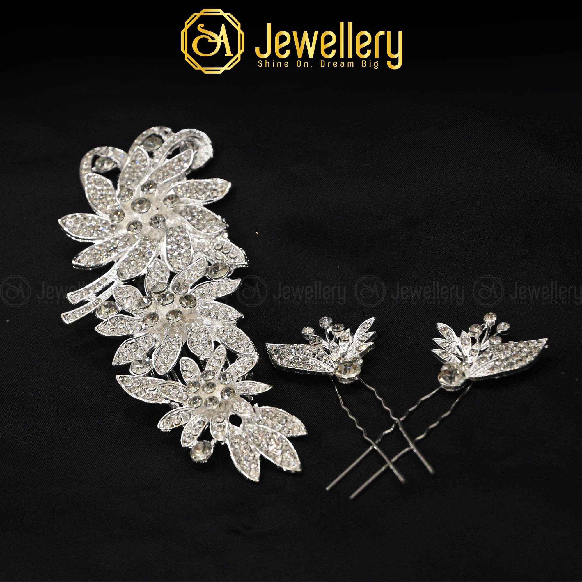 Sparkling Floral Metal Comb Set