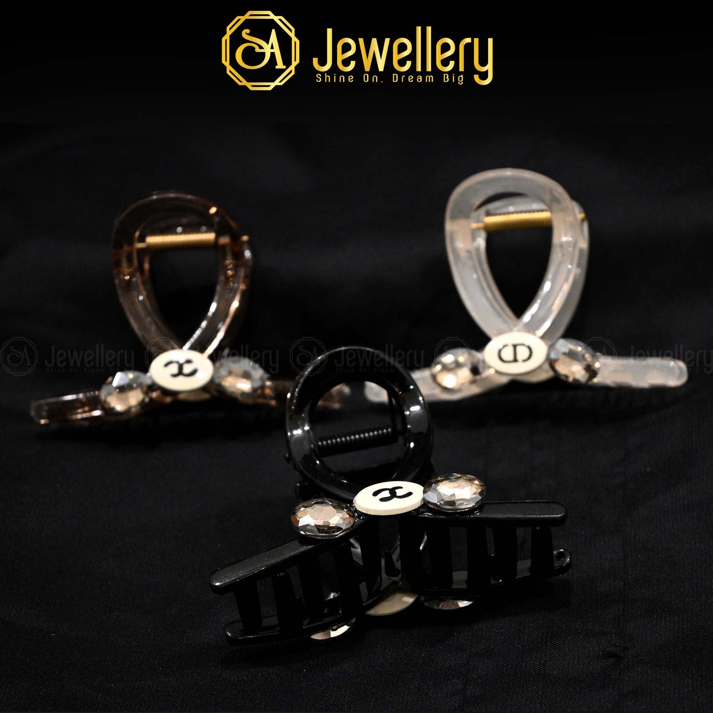 Elegant Crystal Embellished Hair Claw
