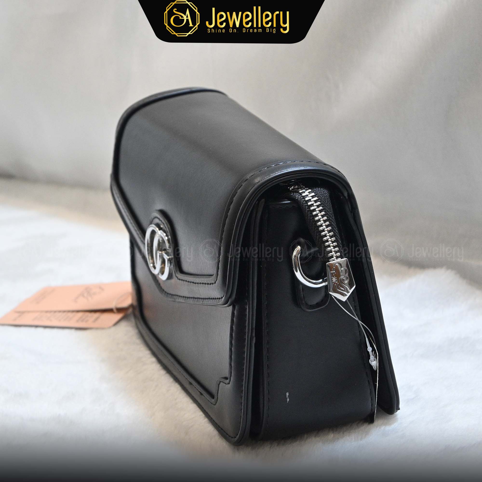 Elegant Black Leather Shoulder Bag