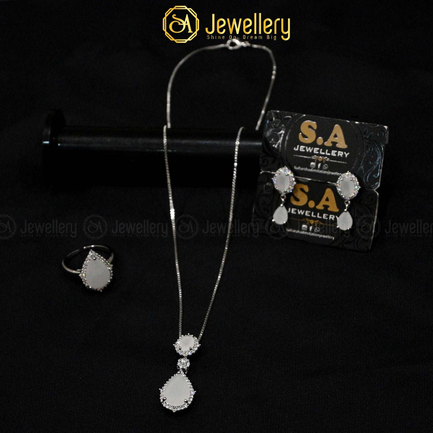Locket Set with Ring