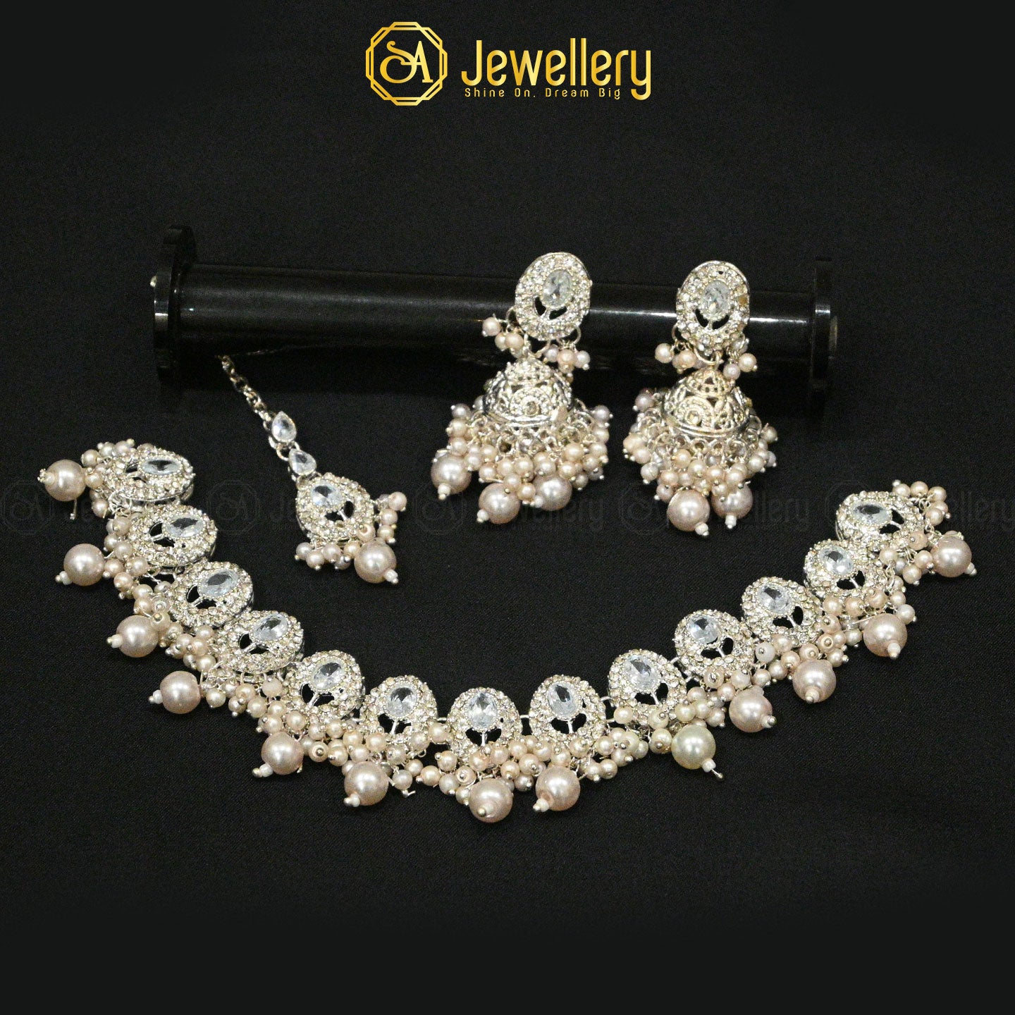 Elegant Necklace Set