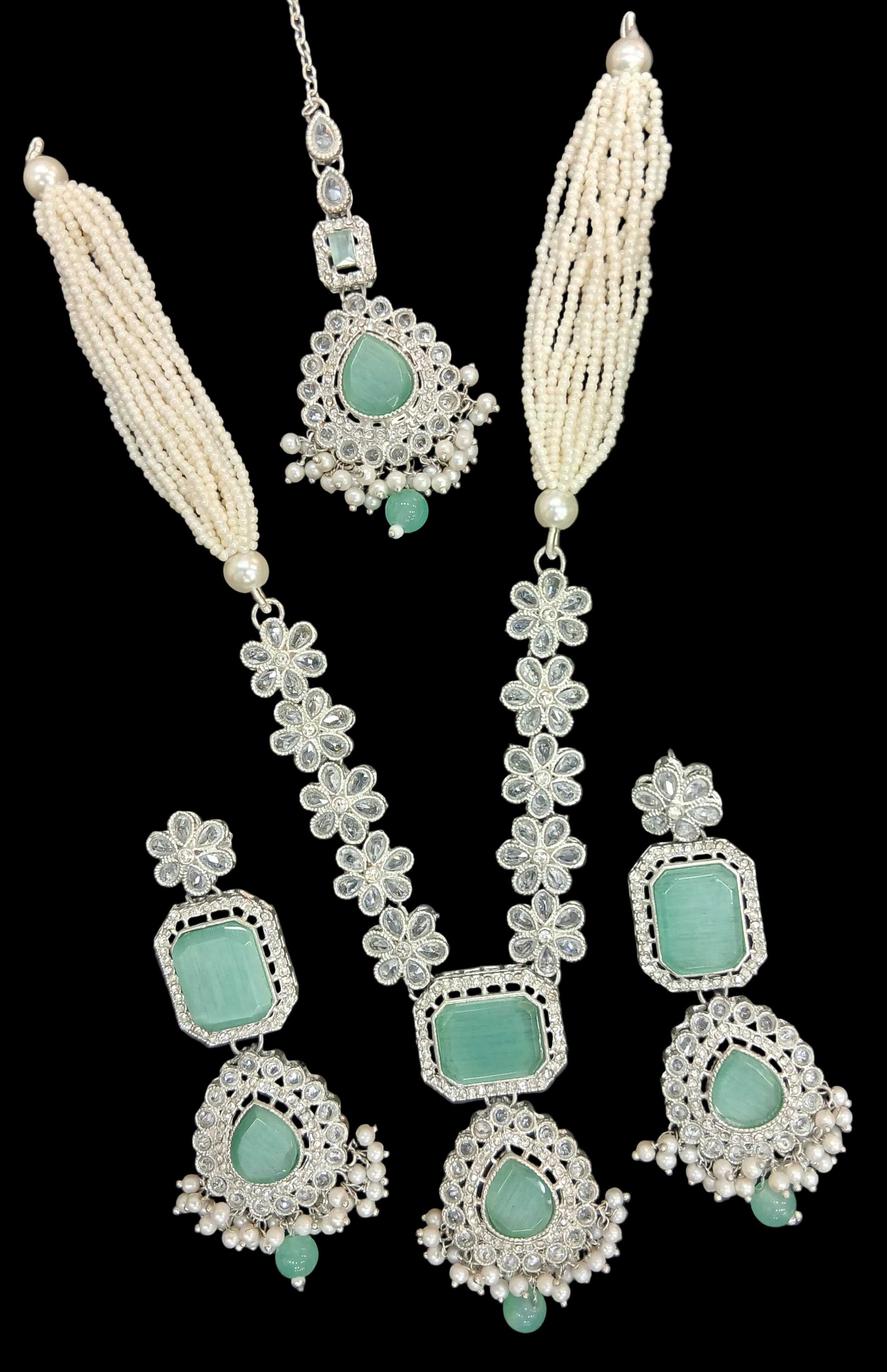 Egyptian Mala Jewelry Set with Matching Earrings and Teeka – Gold Plated SA jewelry pk