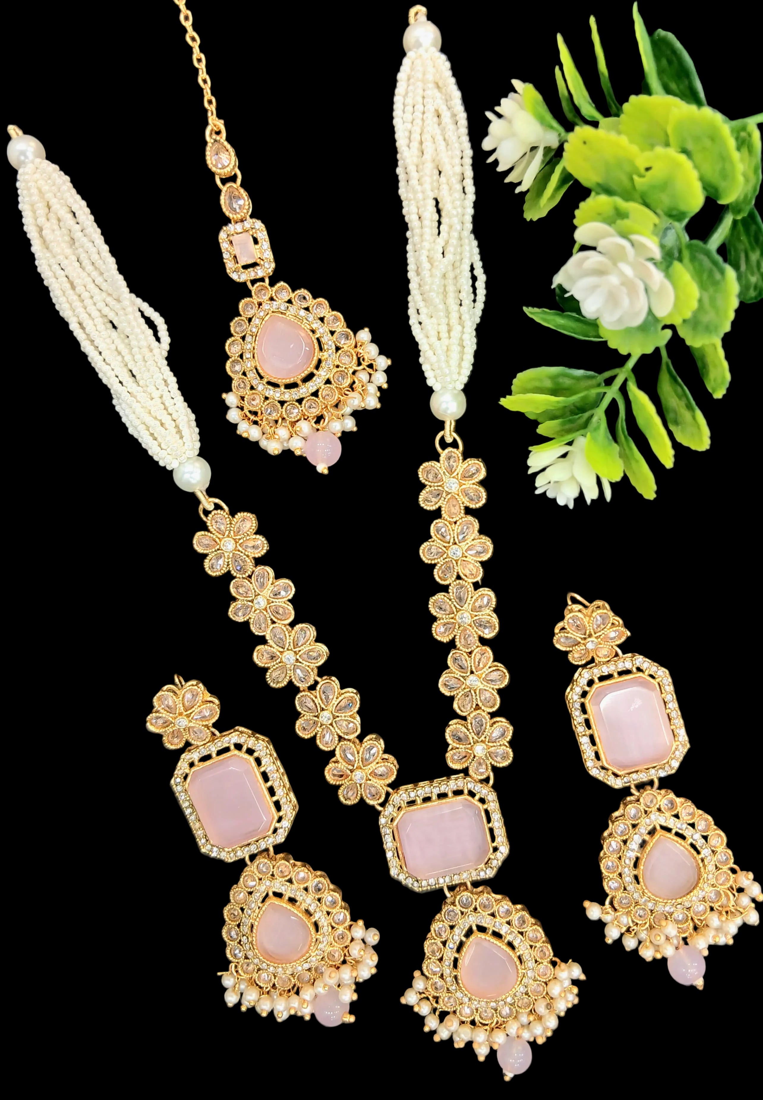Egyptian Mala Jewelry Set with Matching Earrings and Teeka – Gold Plated SA jewelry pk