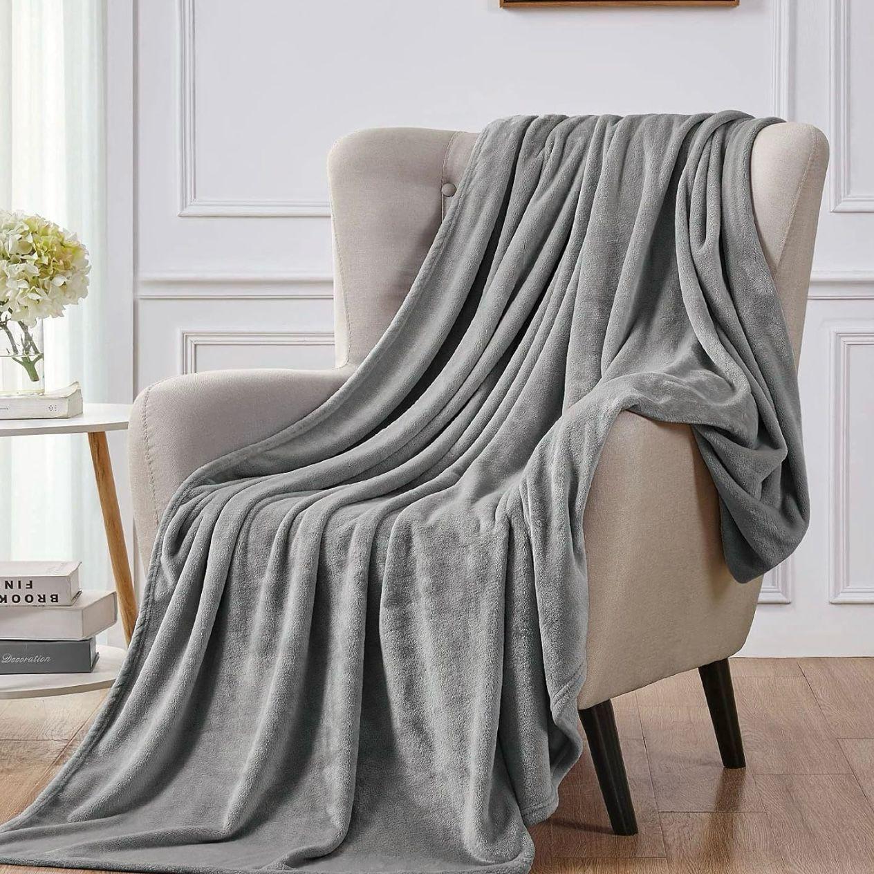Premium Lightweight AC Blanket – Soft & Breathable Summer Quilt SA jewelry pk