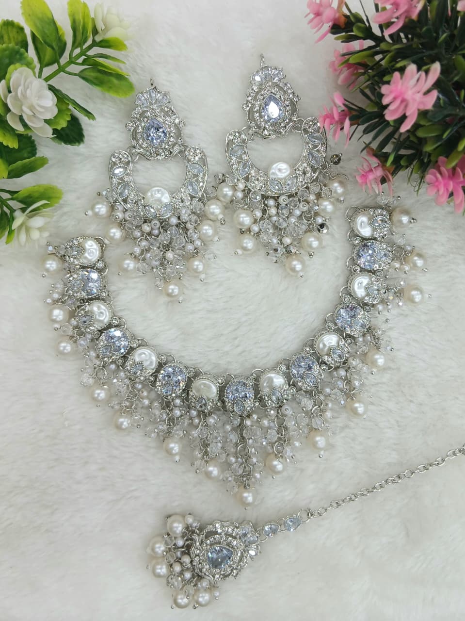 Original zerconiac necklace set with teeka