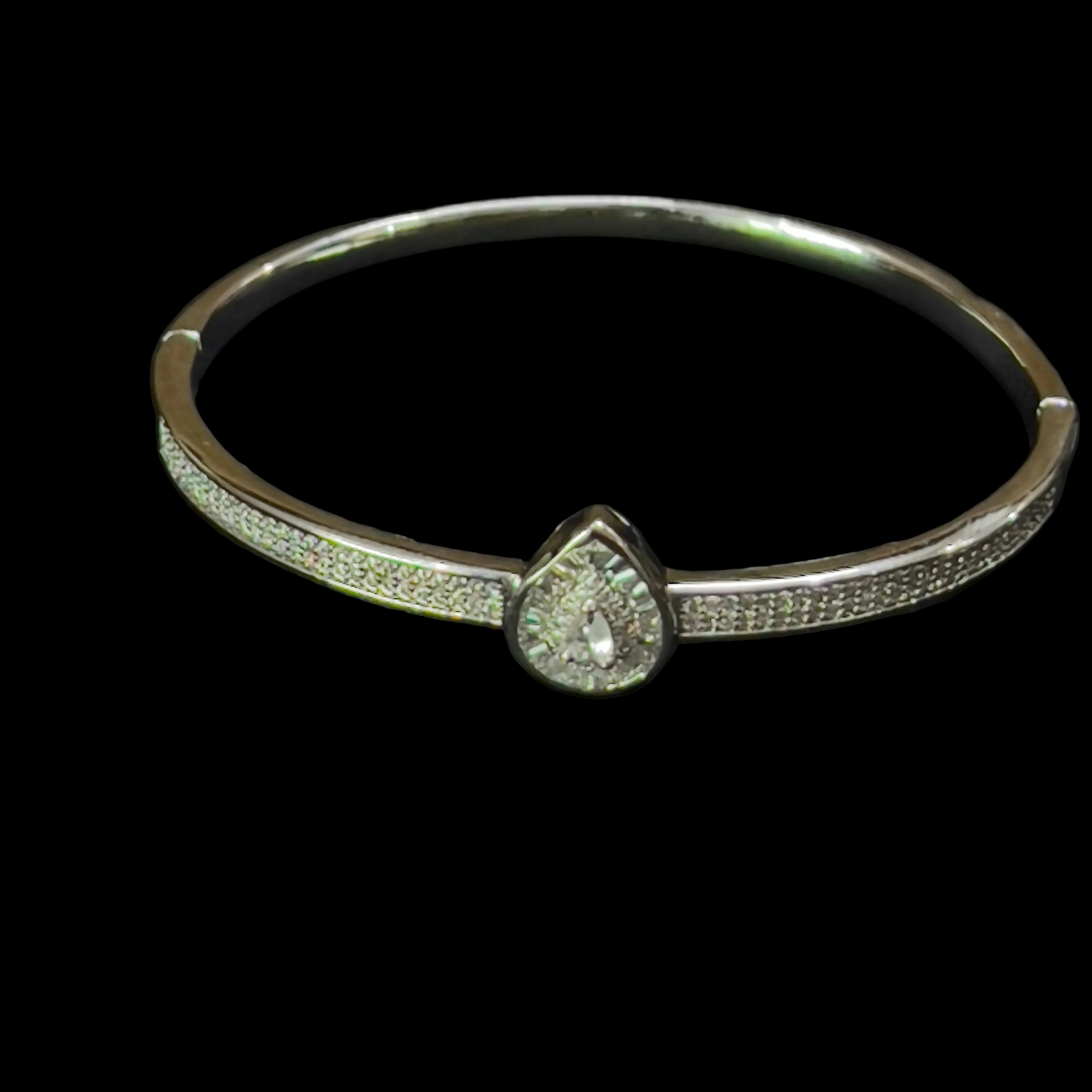 American Diamond jadao stones openable Brecelet