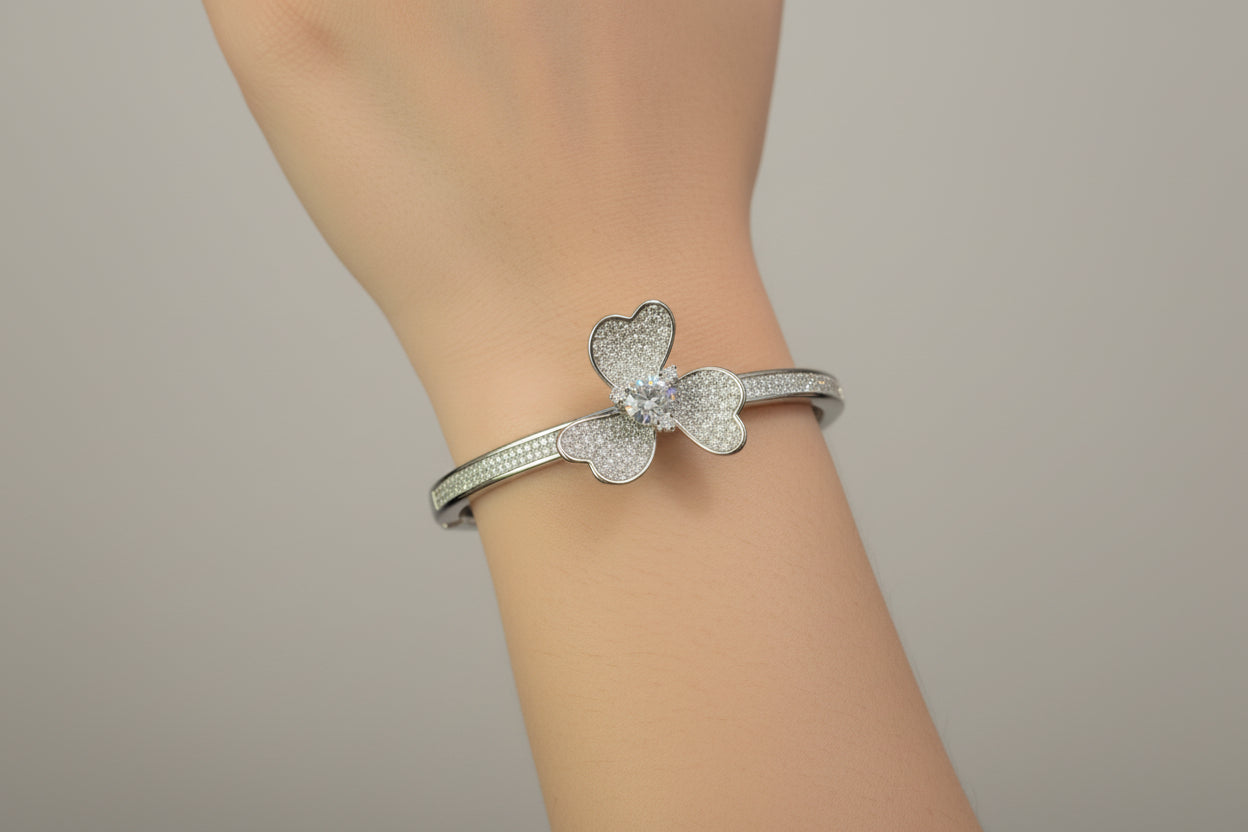 American Diamond jadao stones openable Brecelet