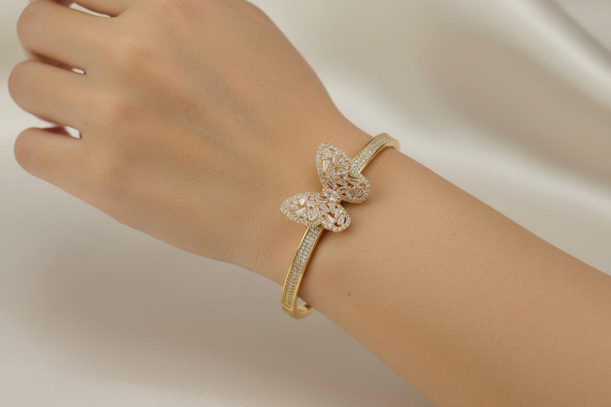 American Diamond jadao stones openable Brecelet