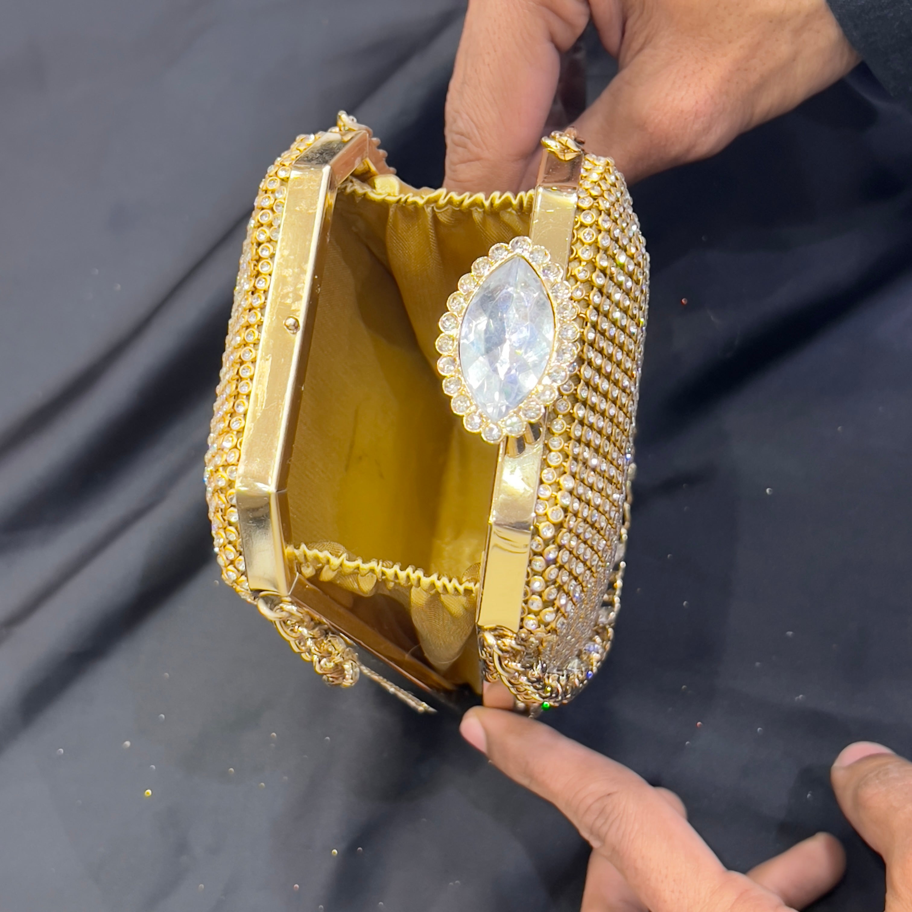 Elegant  crystal Bottle Style clutch  evening purse SA jewellery pk