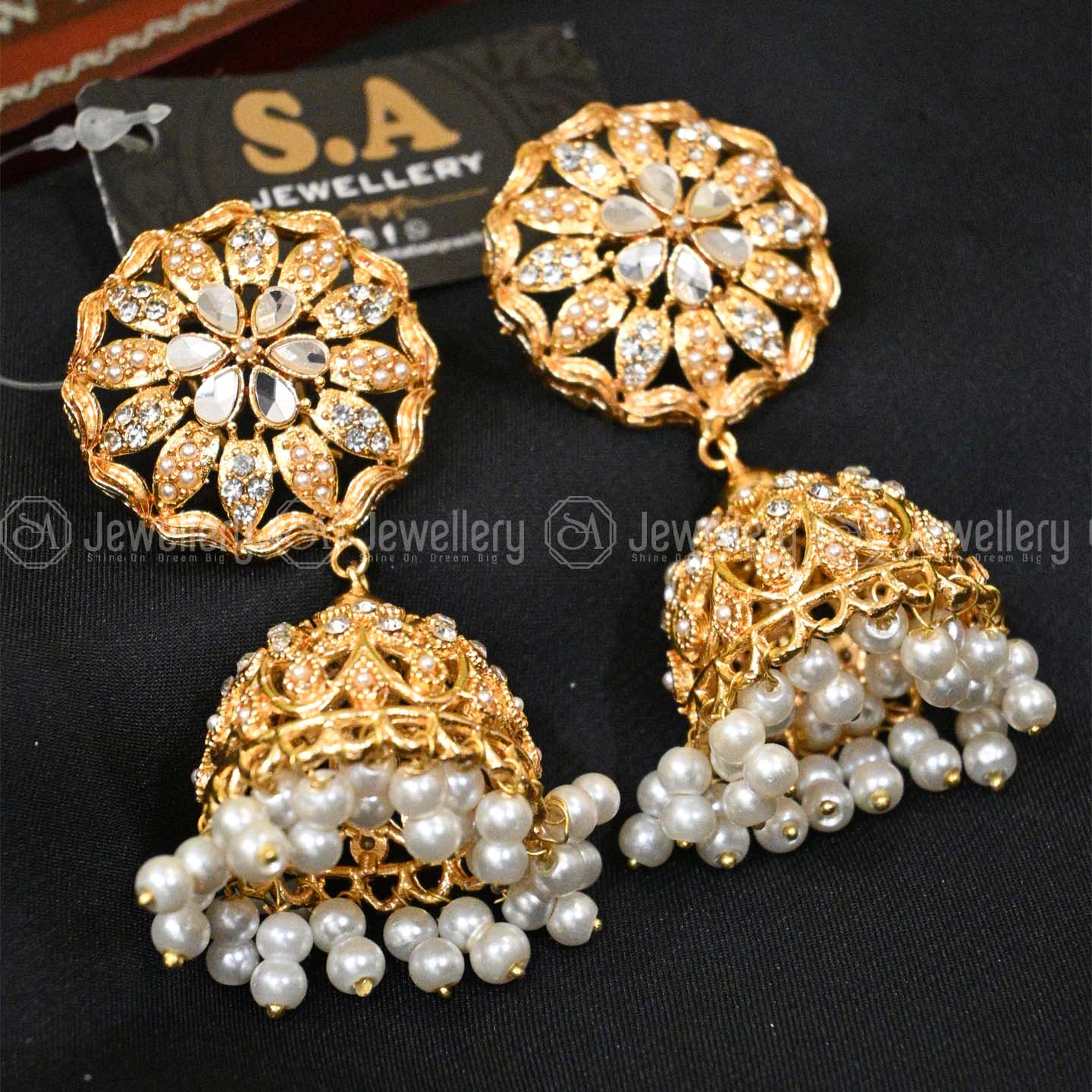 Classic Golden Jhumki