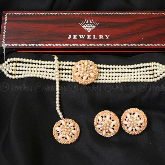Luxurious Champagne Choker Set
