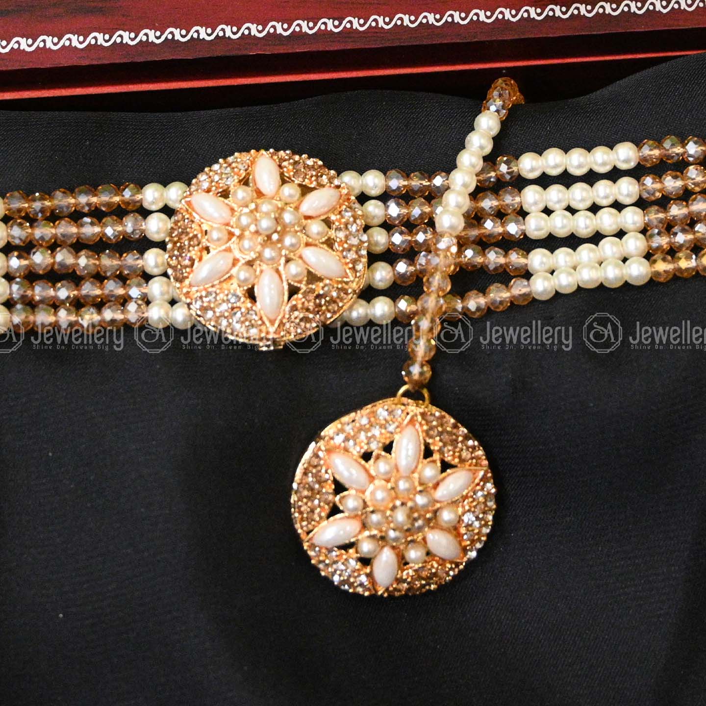 Luxurious Champagne Choker Set
