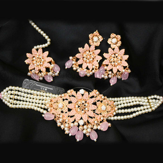 Graceful Pink Choker Set