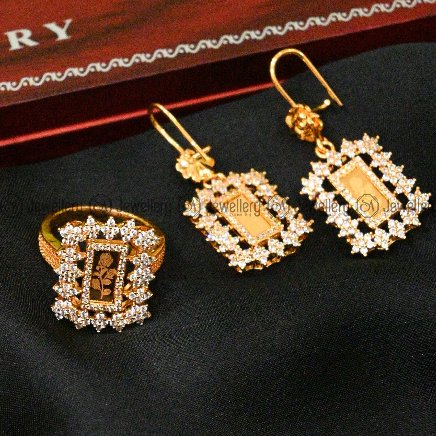 Golden Locket Set