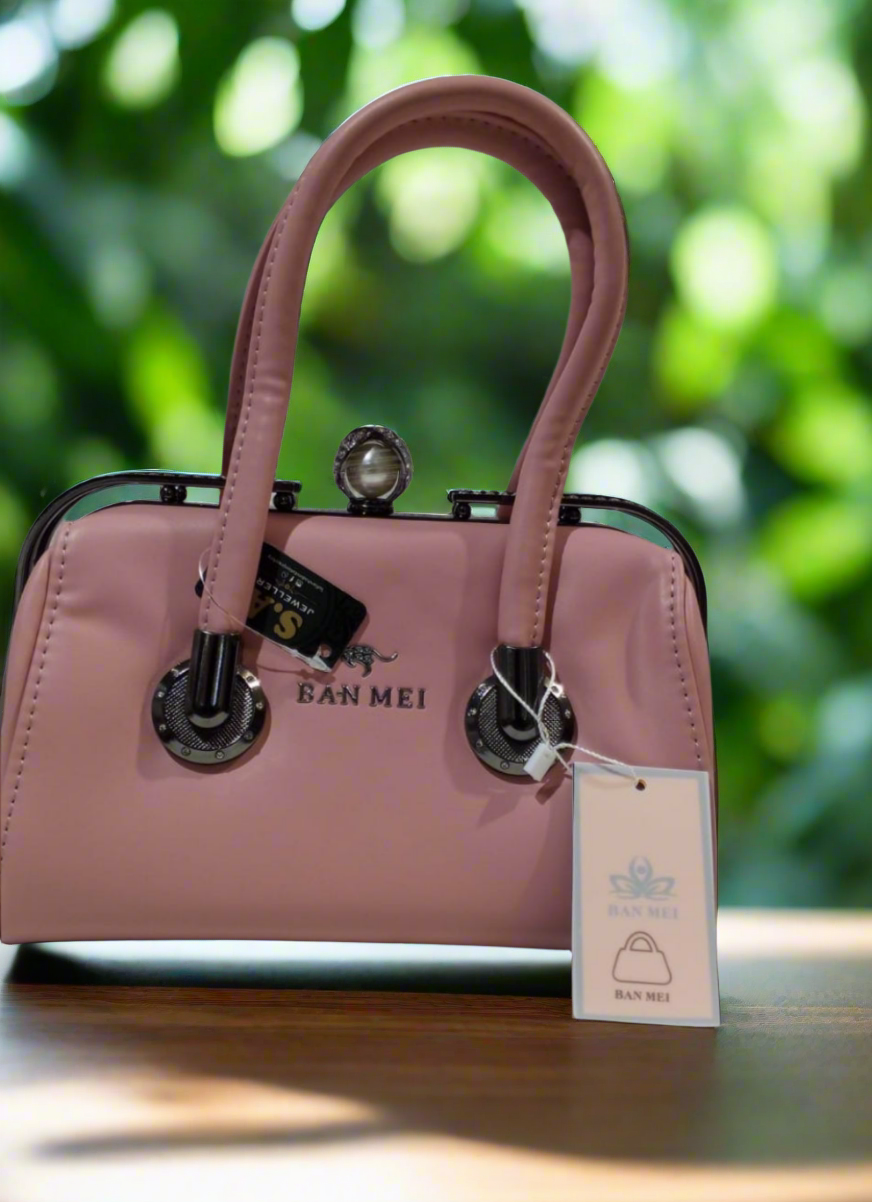 1. Elegant Leather Handbag with Pearl Lock & Stone SA jewelry pk