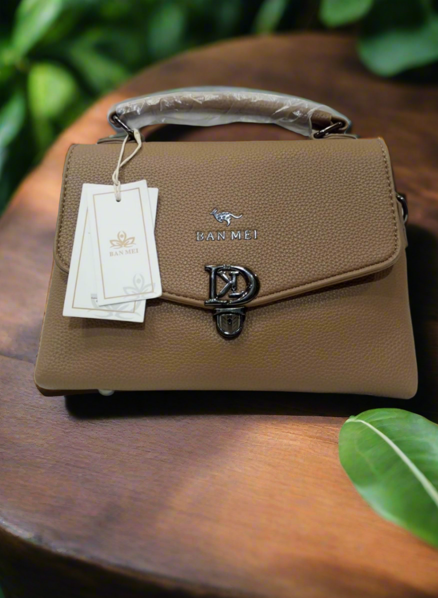 Elegant Durable Mini Shoulder Bag – Stylish Medium Handbag for Everyday Use SAjewellery pk