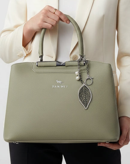 "Luxury Leather Shoulder Handbag for Women - Stylish Crossbody Purse with Circular Relief Ornament"SA jewelry pk