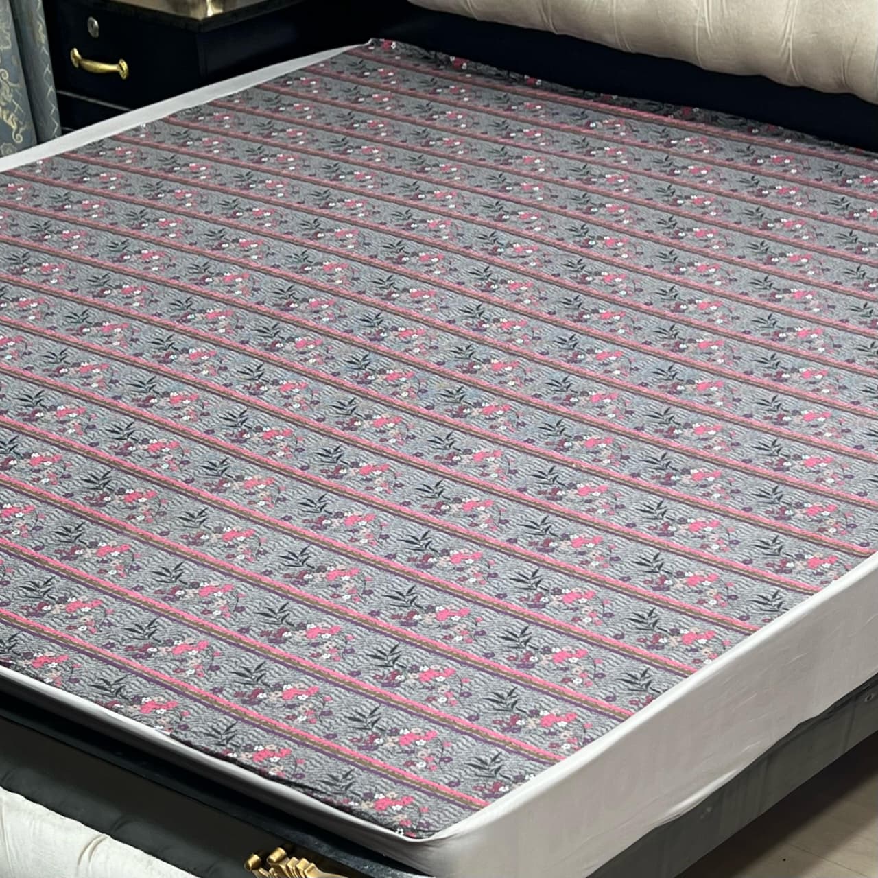 Waterproof Printed Elastic Mattress Cover